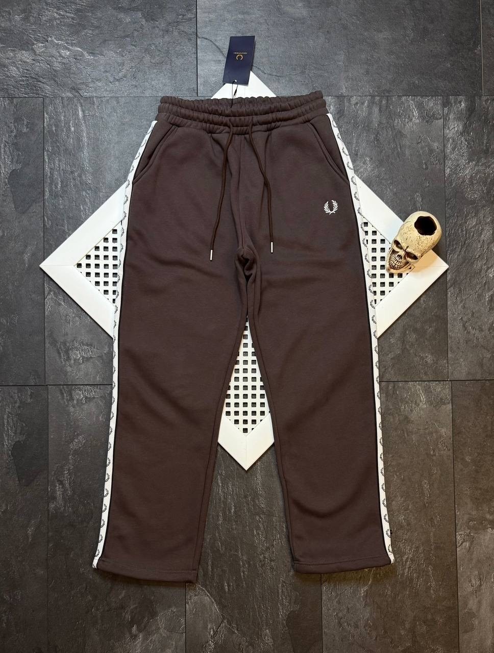 штаны спортивные,брюки спортивные,спортивные штаны серые,мужские спортивные брюки,спортивные штаны мужские