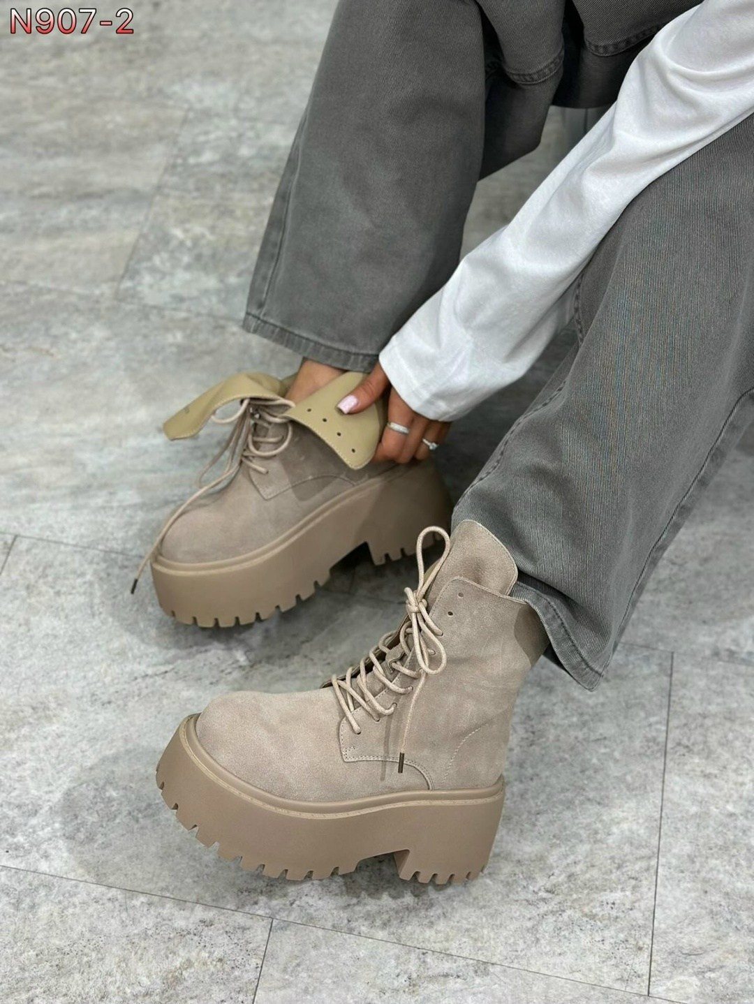 ботинки женские,,модные ботинки, женская,ботинки на платформе