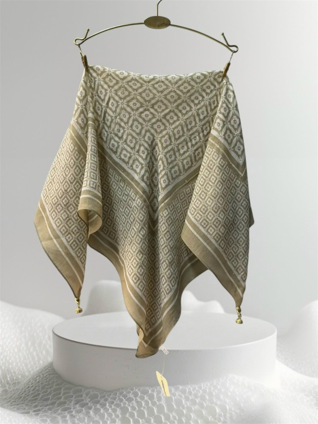 стильные платки,шарфы и платки,платок женский шелковый,шарфы для женщин,шелковый шарф