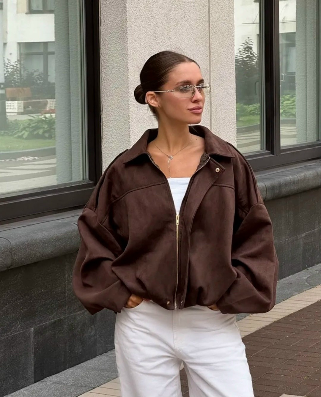 бомбер замшевый оверсайз,бомбер замшевый оверсайз athe.brand,бомбер замшевый оверсайз athe.brand цвет шоколадный коричневый,куртка бомбер укороченная оверсайз эко замшевая nonstóp with me,бомбер замше