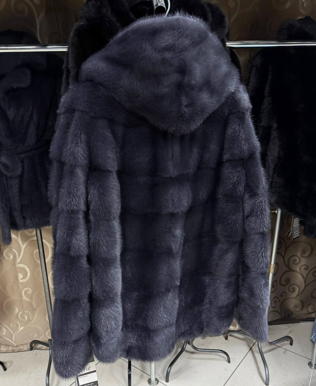 шубка из меха европейской норки с капюшоном,шубка из меха европейской норки с капюшоном цвет лаванда,норковая шуба,шубка из меха европейской норки с капюшоном цвет голубой,шубка из меха европейской но