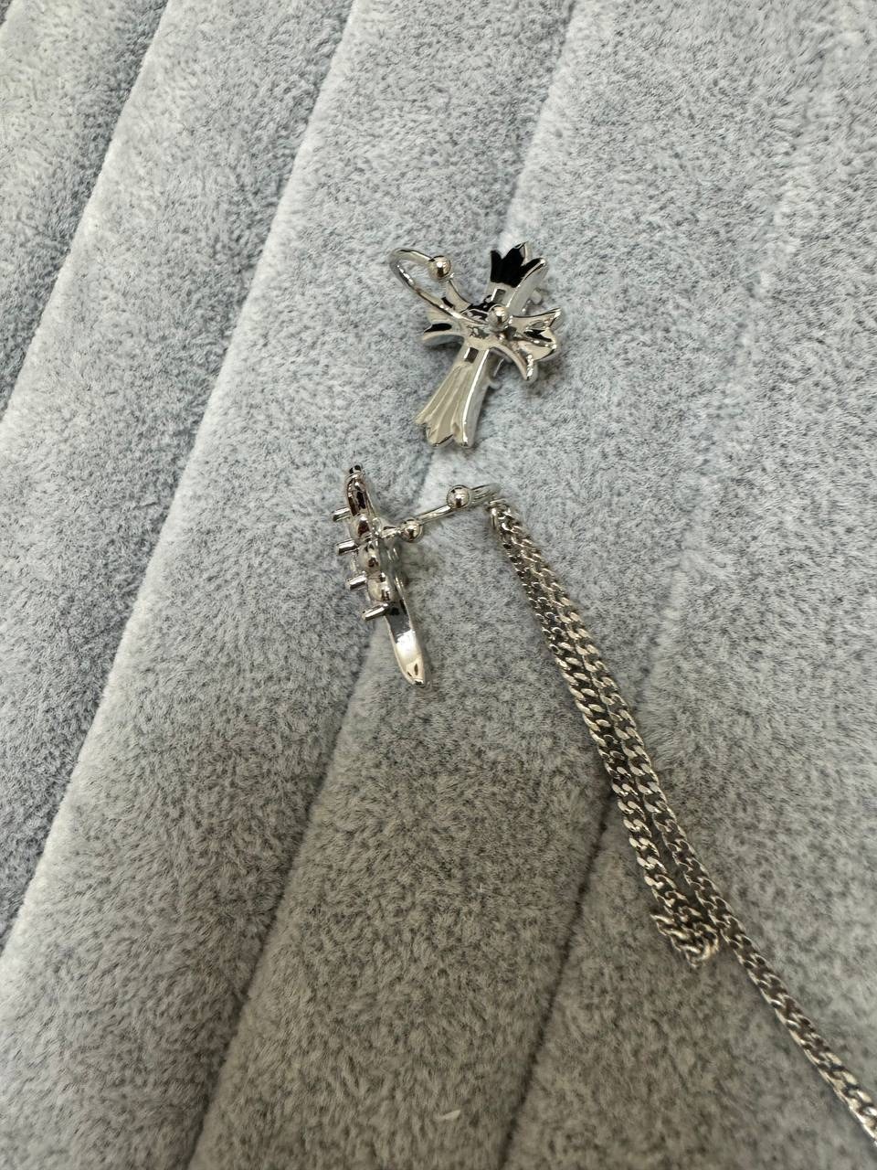 серьги кресты,серьги крестики,модные серьги,серьги подвески,серьги кресты бижутерия