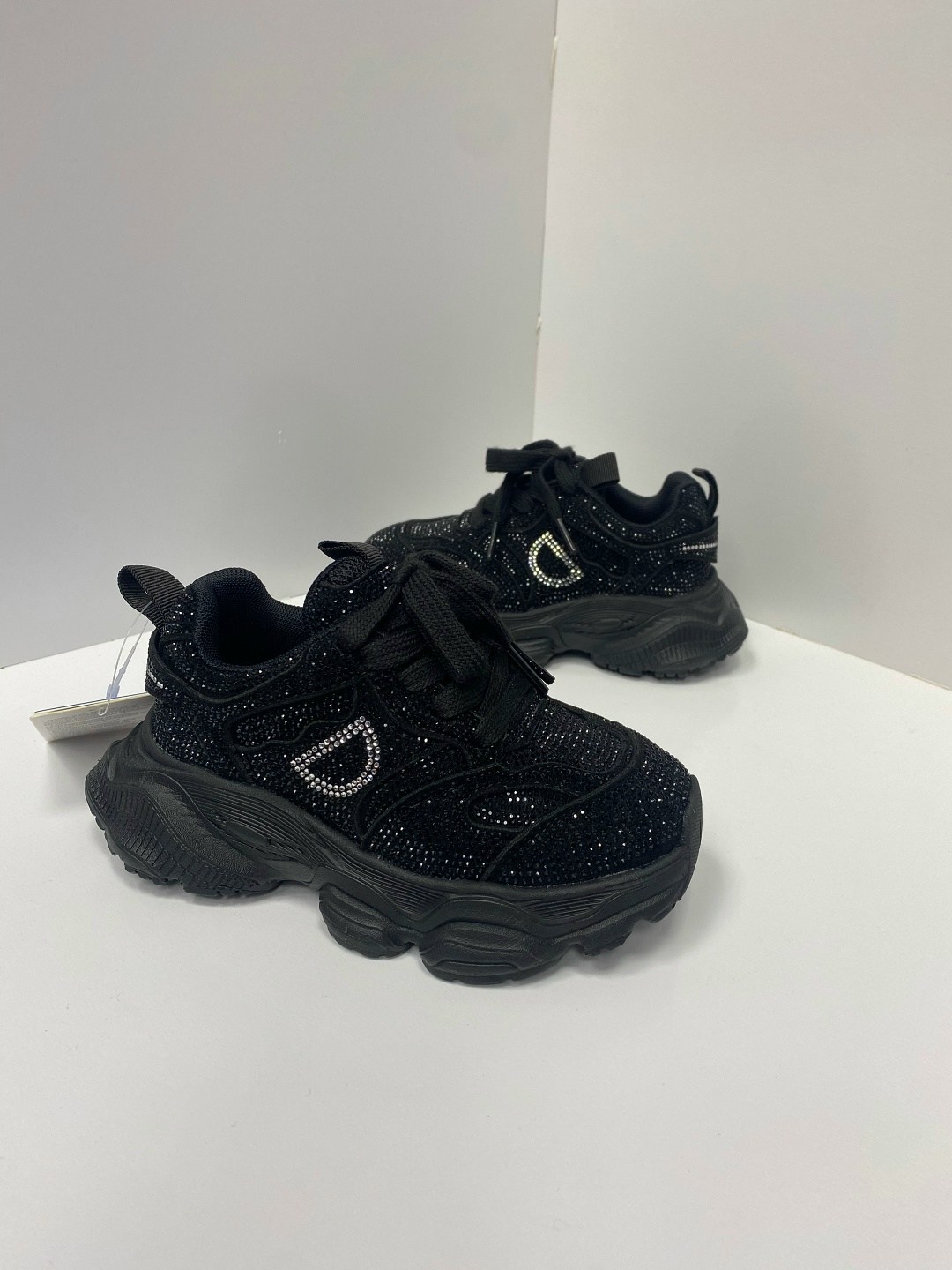 ,кроссовки женскиe,детские кроссовки,кроссовки черные,кроссовки со стразами