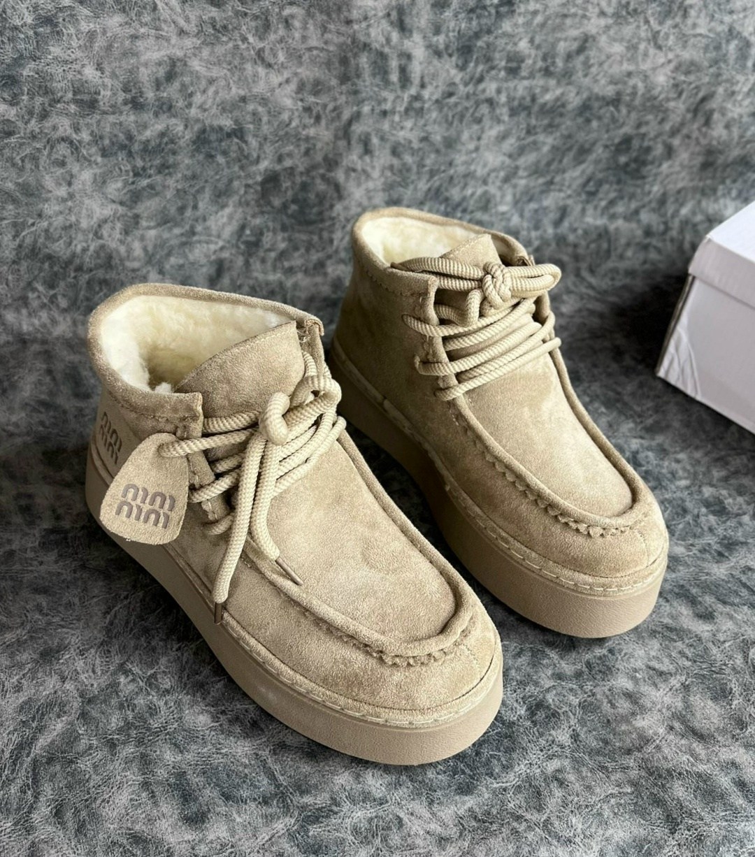 ,женские бежевые замшевые ботинки из овчины на шнуровке,женские замшевые ботинки rtu520,зимняя женская , женская