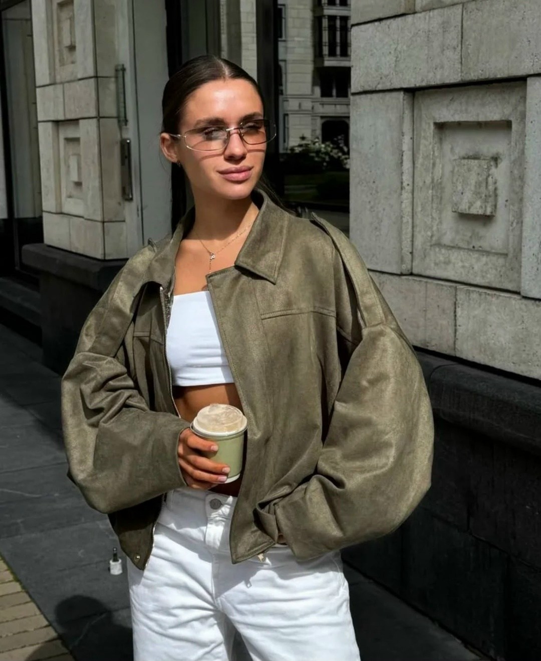 бомбер замшевый оверсайз,бомбер замшевый оверсайз athe.brand,бомбер замшевый оверсайз athe.brand цвет шоколадный коричневый,куртка бомбер укороченная оверсайз эко замшевая nonstóp with me,бомбер замше