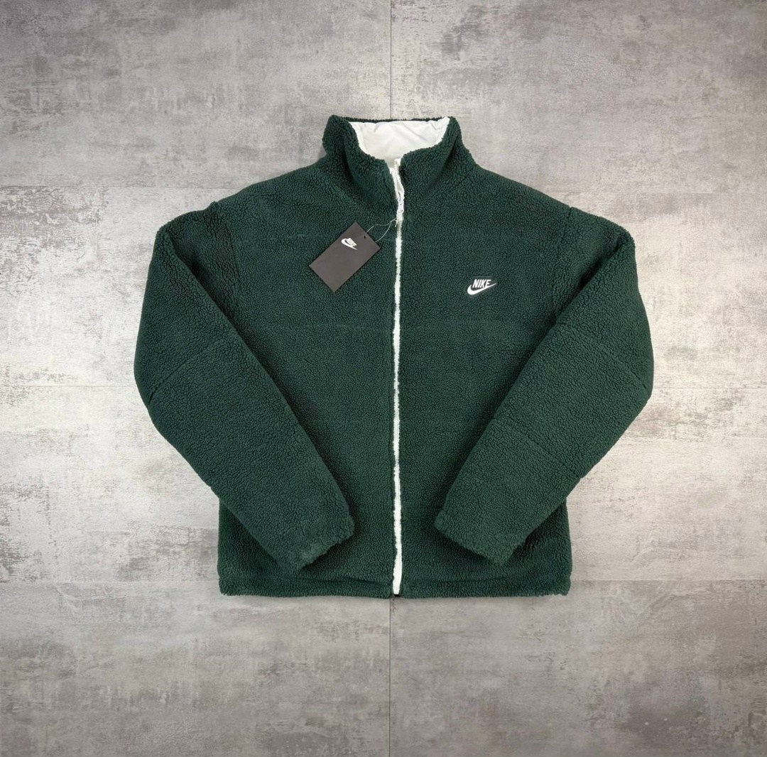 двухсторонняя куртка nike,универсальная куртка,куртка,спортивная куртка,куртка двухсторонние