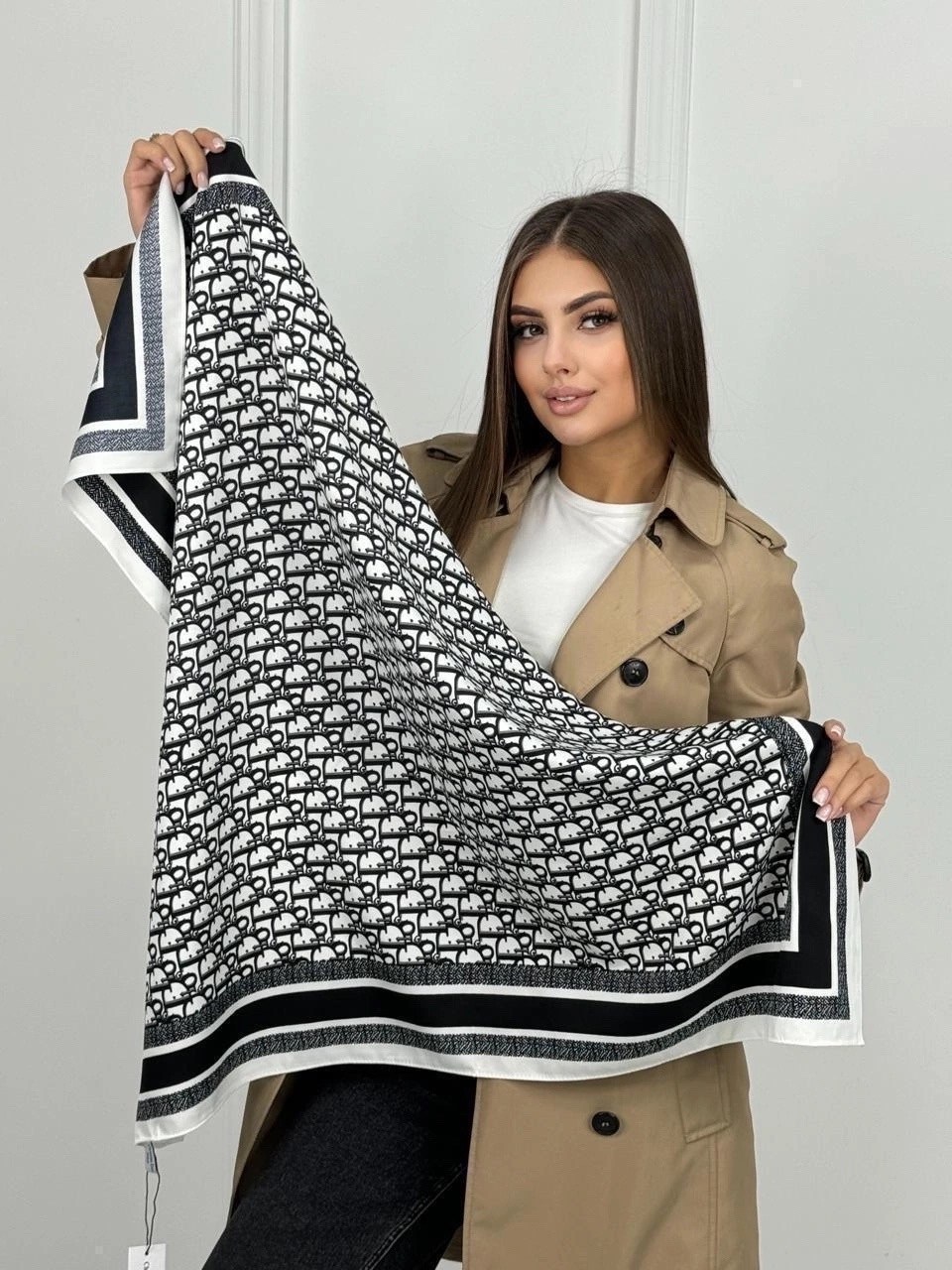 платок на голову шелковый,шелковые платки,платок dior,платки шелковый на голову и шею,платки женские