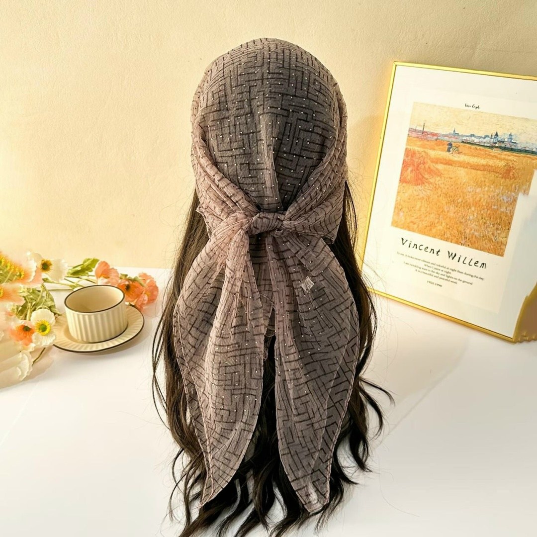 шарфы для женщин,шарф женские,шелковый шарф,модные шарфы,шарфы и платки