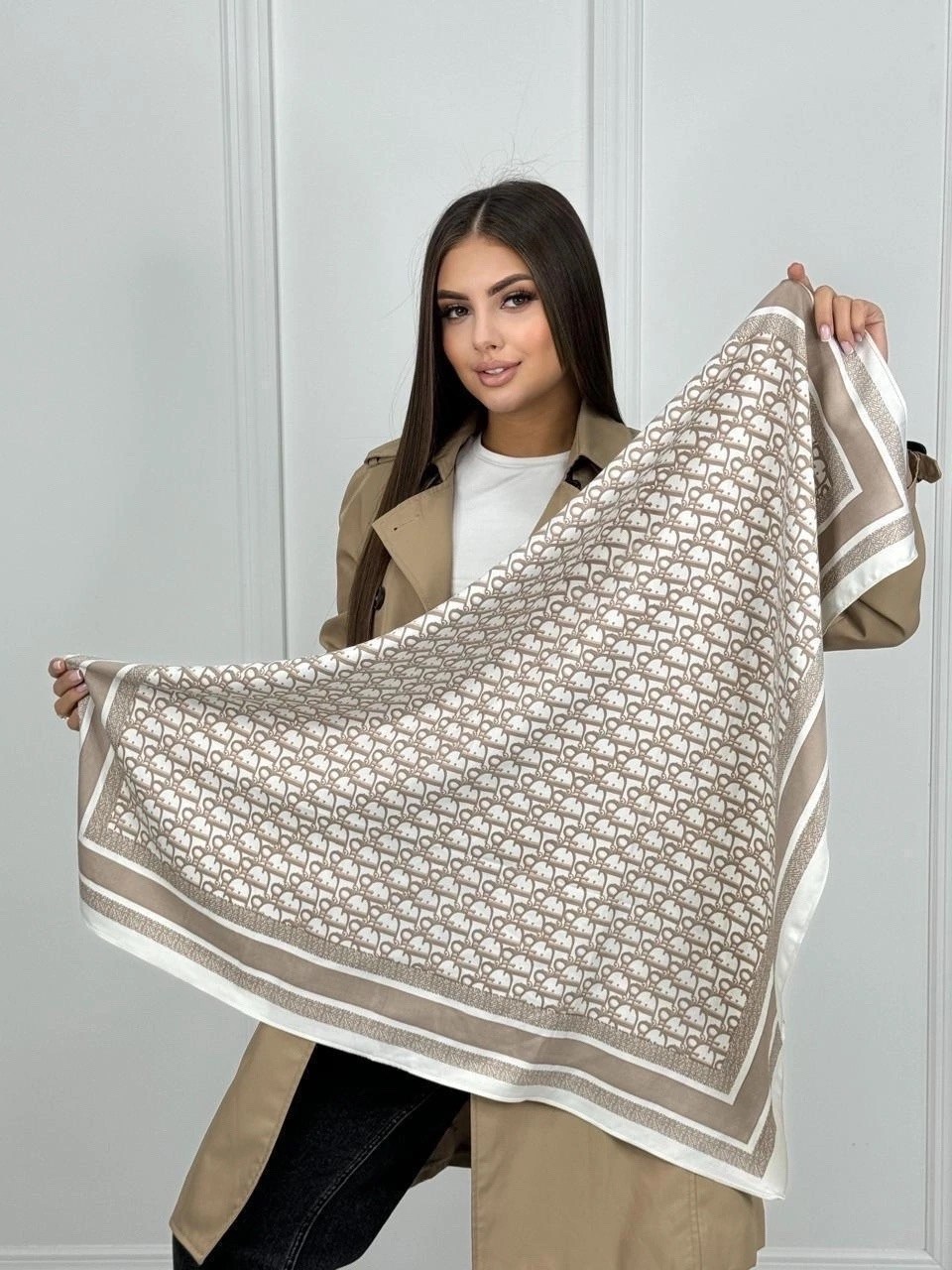 платок на голову шелковый,шелковые платки,платок dior,платки шелковый на голову и шею,платки женские