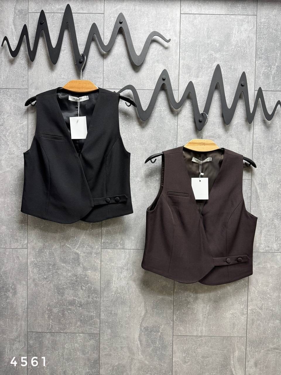 жилетка женская,жилет женский,классический жилет,жилет костюмный классический,жилет