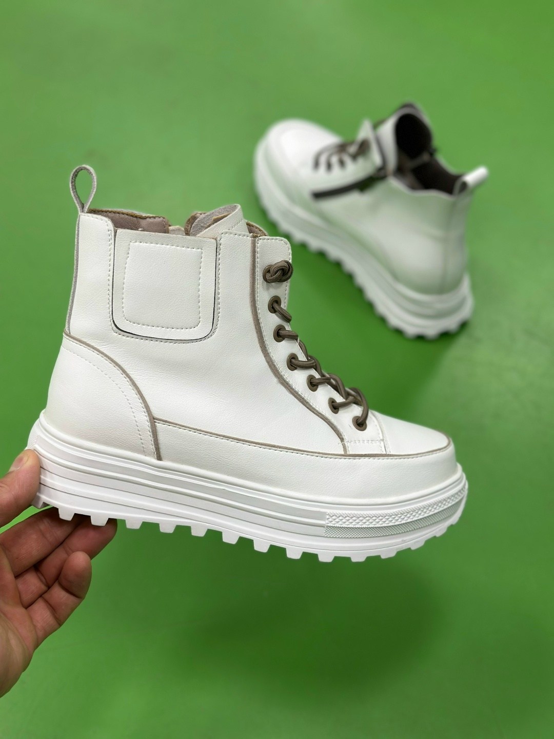 ,женские ботинки,ботинки,женская ,модные ботинки