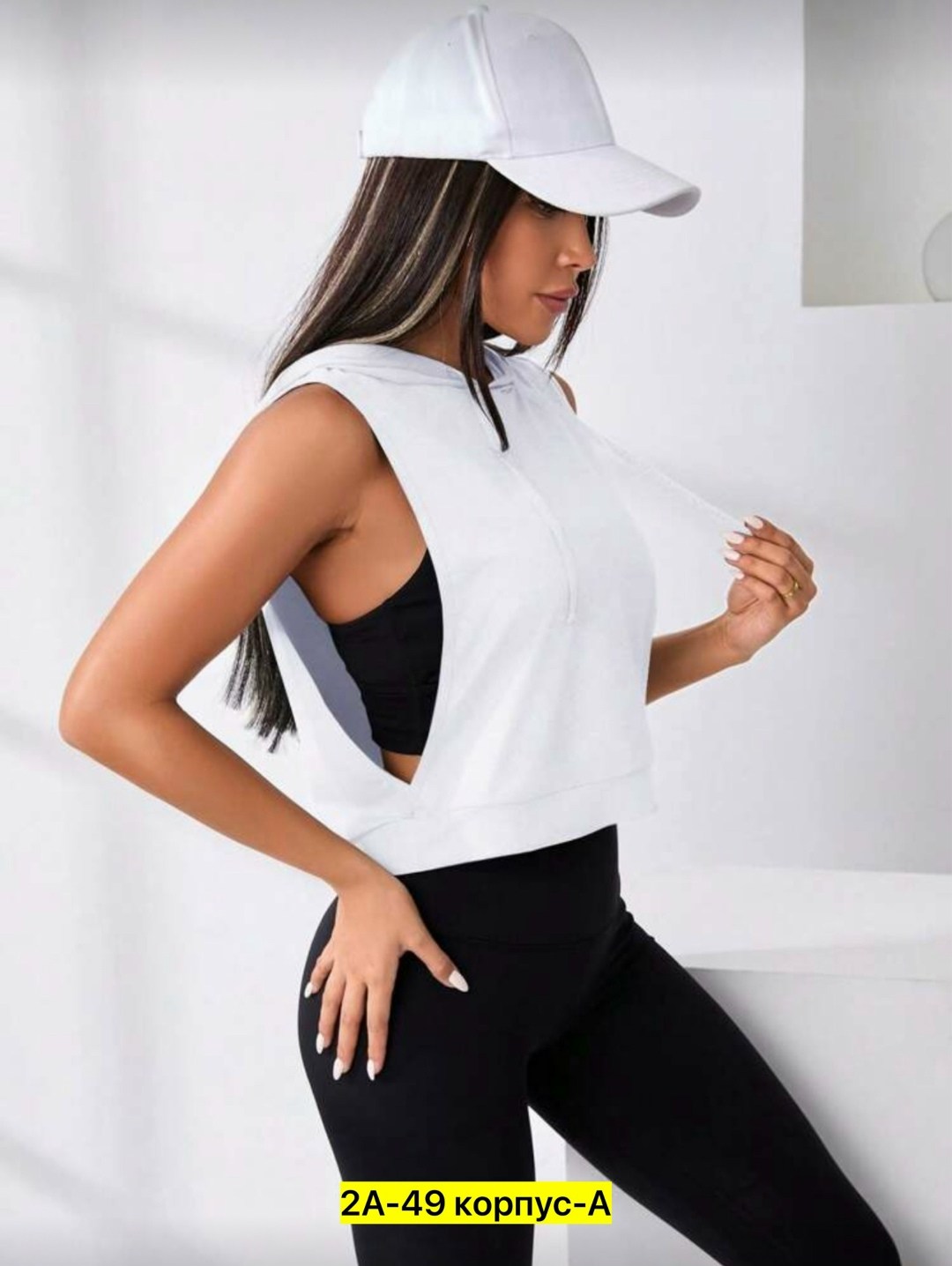 майка спортивная с капюшоном,спортивная майка женская,женская спортивная одежда,спортивные костюм,майка спортивная для фитнеса