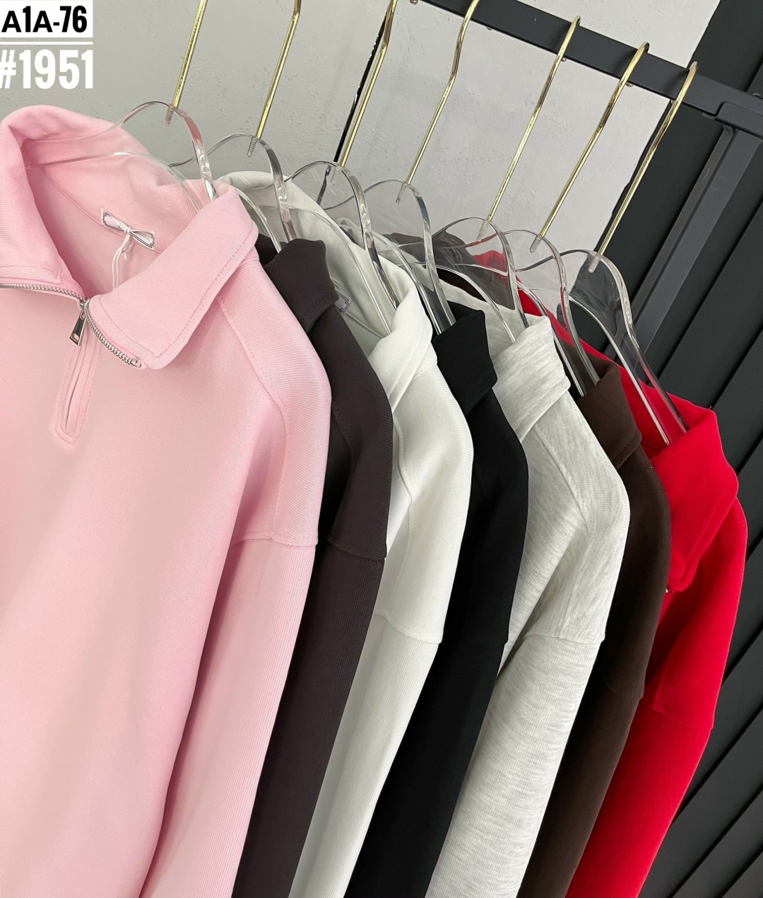 женская кофта,свитшот женская,свитшот на замке,свитшот с воротником на молнии кориченвый uqlo,кофта на замке