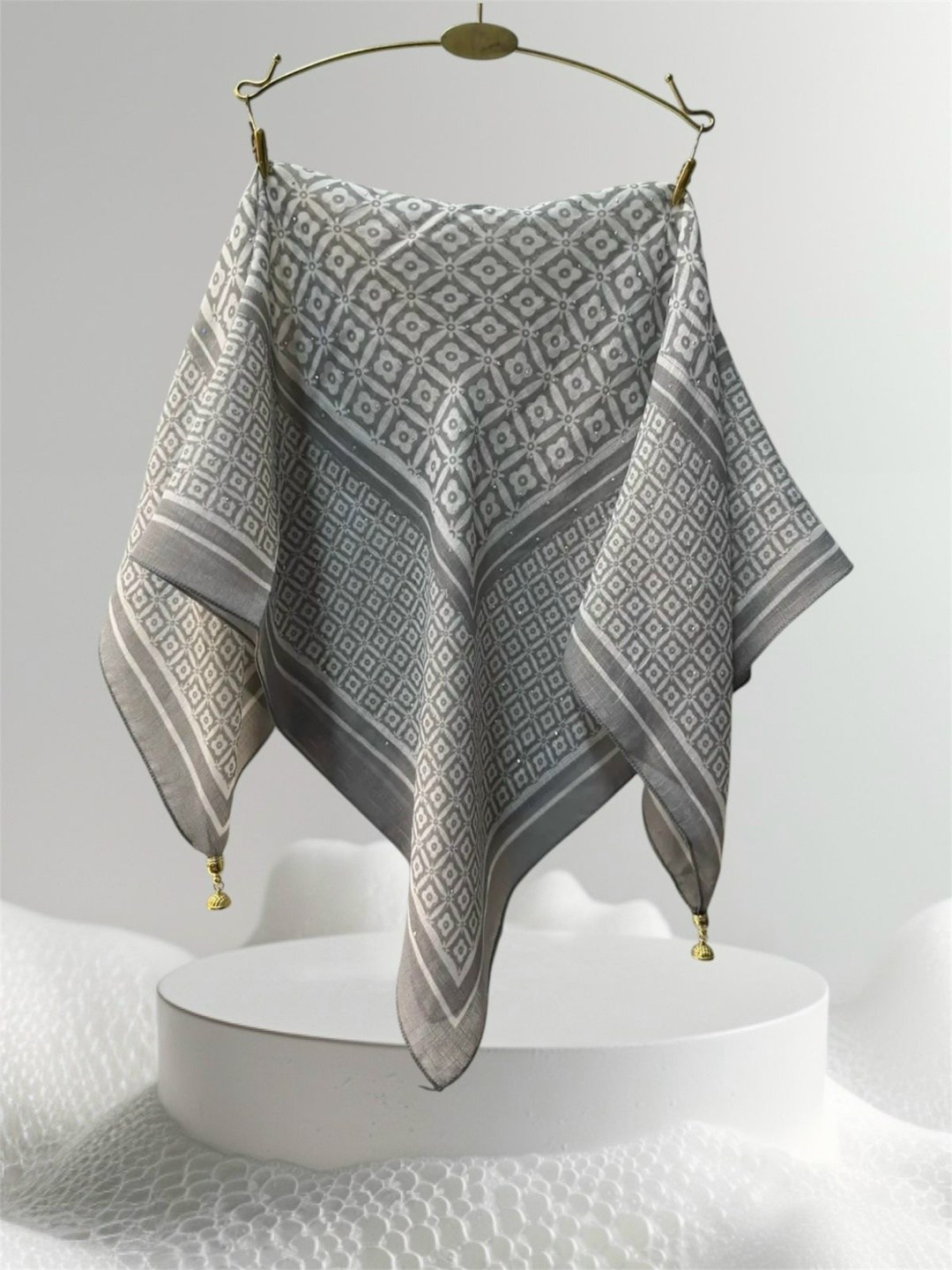 стильные платки,шарфы и платки,платок женский шелковый,шарфы для женщин,шелковый шарф