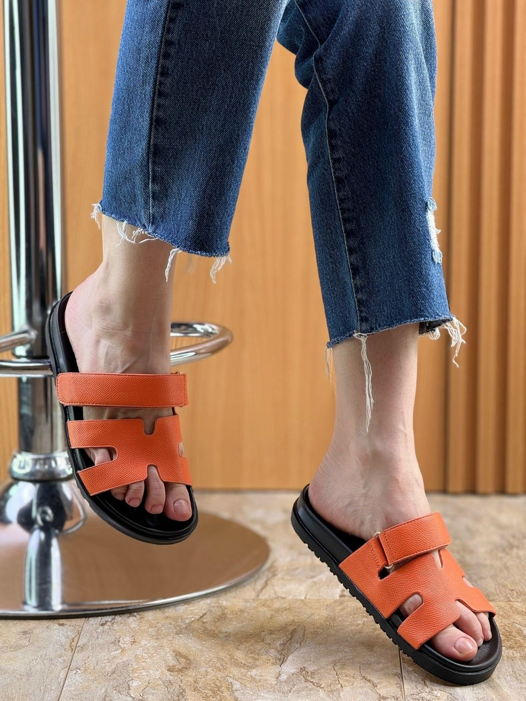 шлепанцы hermes оранжевые,шлепки эрмес,hermes босоножки,,hermes сандалии