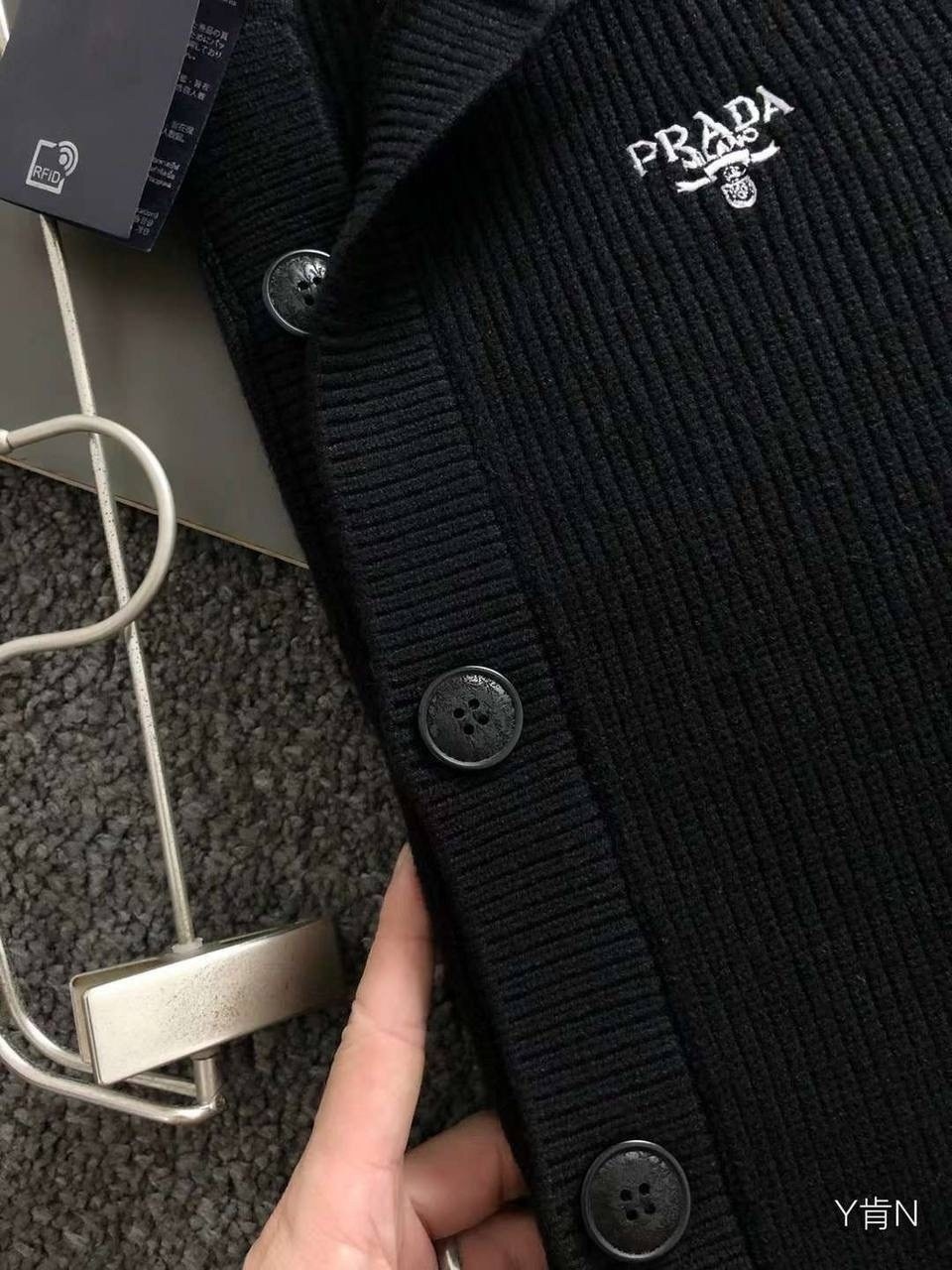 кардиган мужские,мужской кардиган prada,кардиган на замке,кашемировый кардиган,кардиган для мужчин