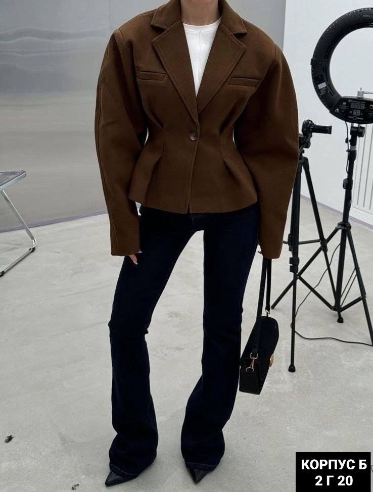 жакет с баской,пиджак удлиненный приталенный прямой с баской женский жакет mirastudio,женский костюм,женский брючный костюм,пиджак с баской