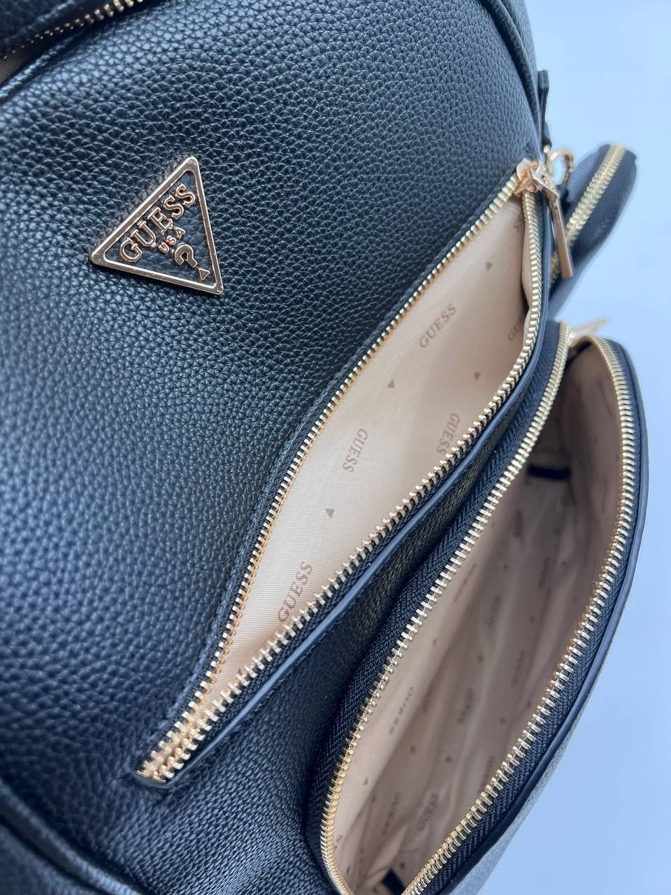 женский рюкзак guess,рюкзак guess коричневый,guess рюкзак,рюкзак guess eco elements backpack hwesg876733 темно-коричневый,рюкзак guess рюкзак guess