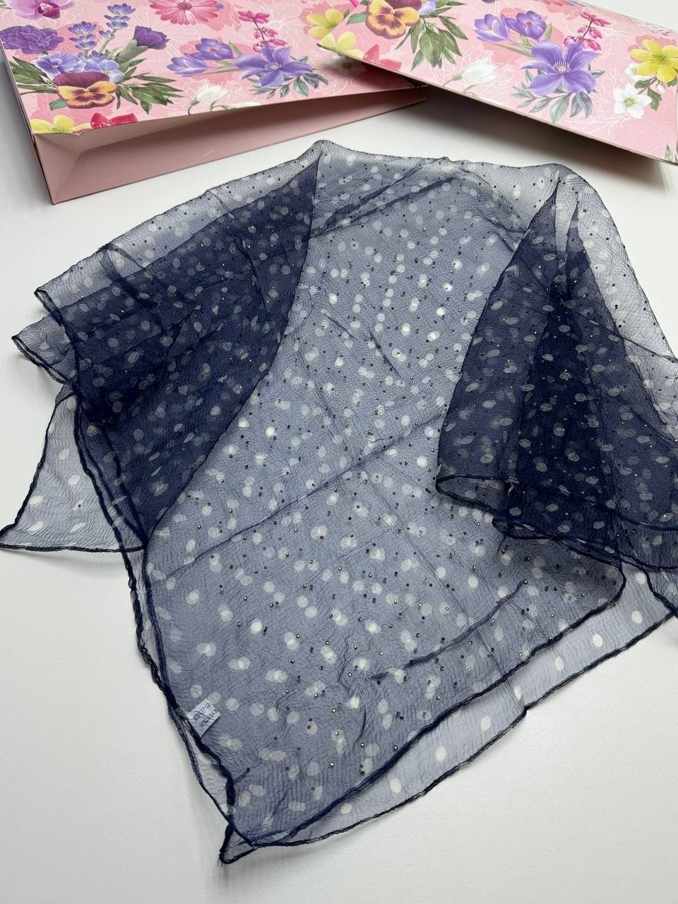 женские платки,шарфы и платки,красивый платок,органза с мушкой,шарф женские