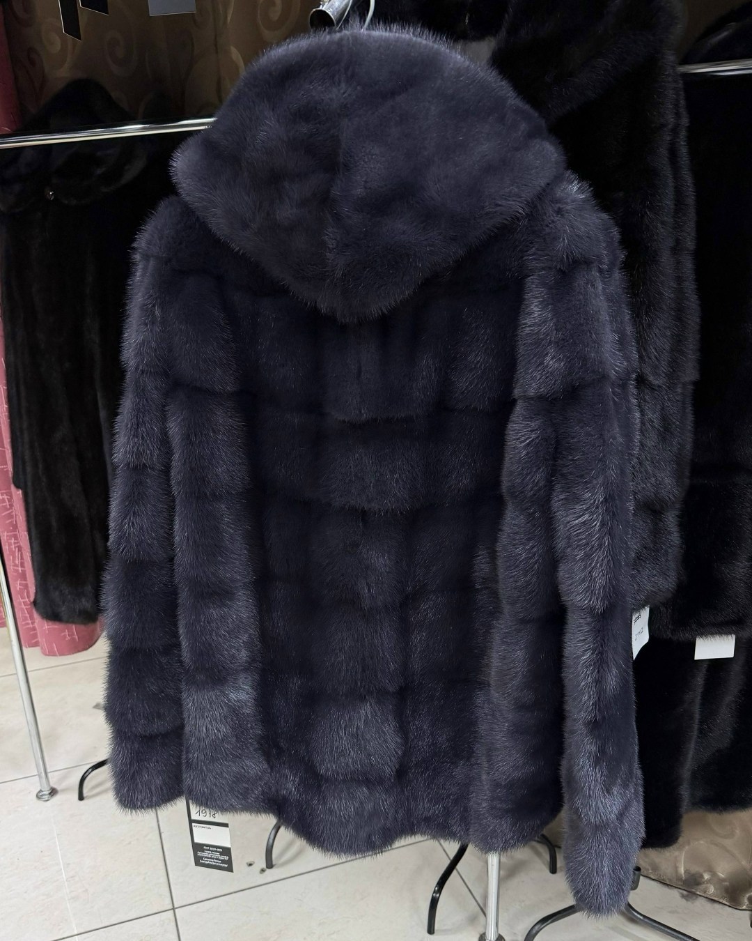 шубка из меха европейской норки с капюшоном,шубка из меха европейской норки с капюшоном цвет лаванда,норковая шуба,шубка из меха европейской норки с капюшоном цвет голубой,шубка из меха европейской но