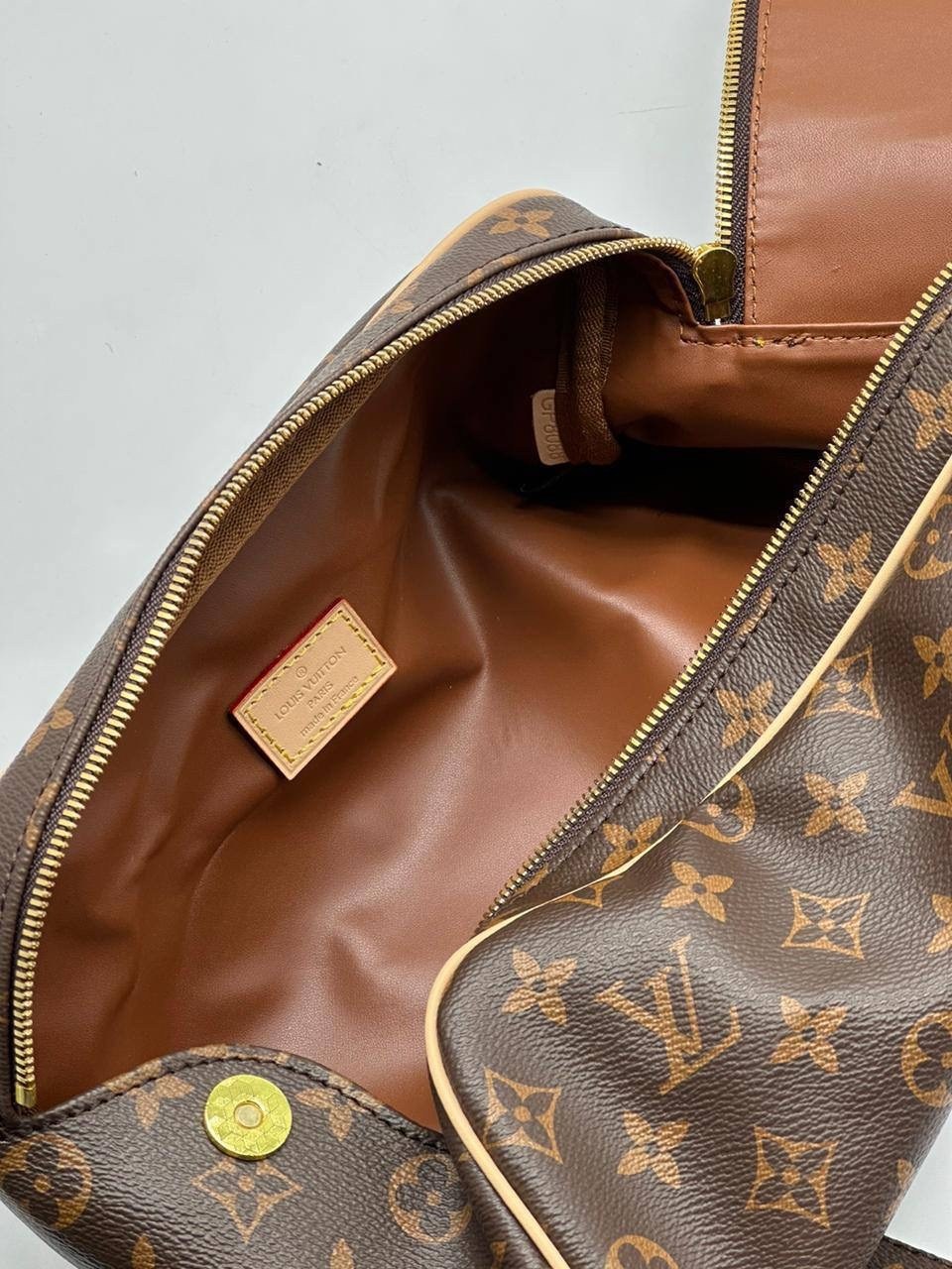 косметичка луи виттон,косметичка louis vuitton,походная косметичка луи виттон,косметичка луи виттон оригинал,косметичка 2 в 1