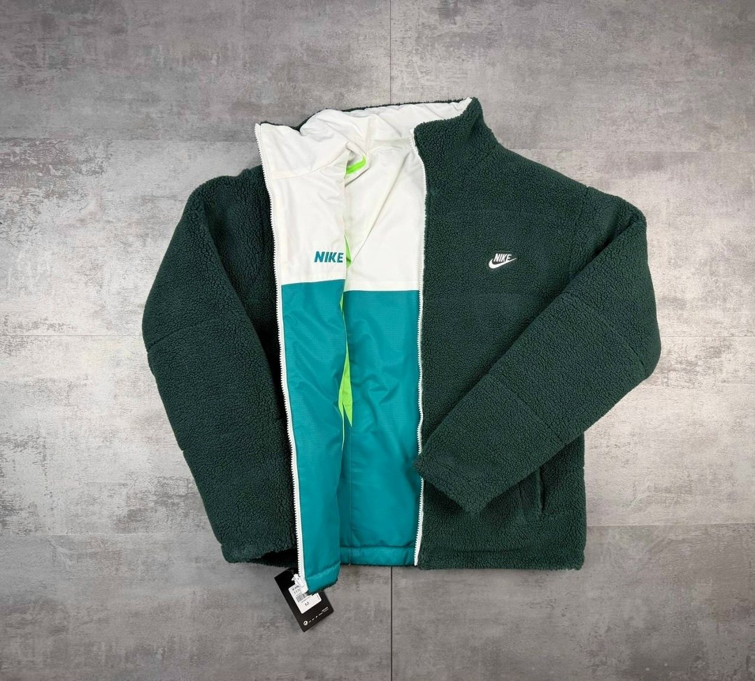 двухсторонняя куртка nike,универсальная куртка,куртка,спортивная куртка,куртка двухсторонние