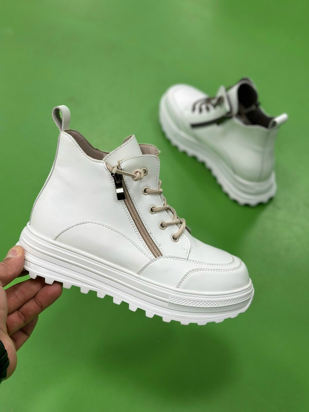 ,женские ботинки,ботинки,женская ,модные ботинки