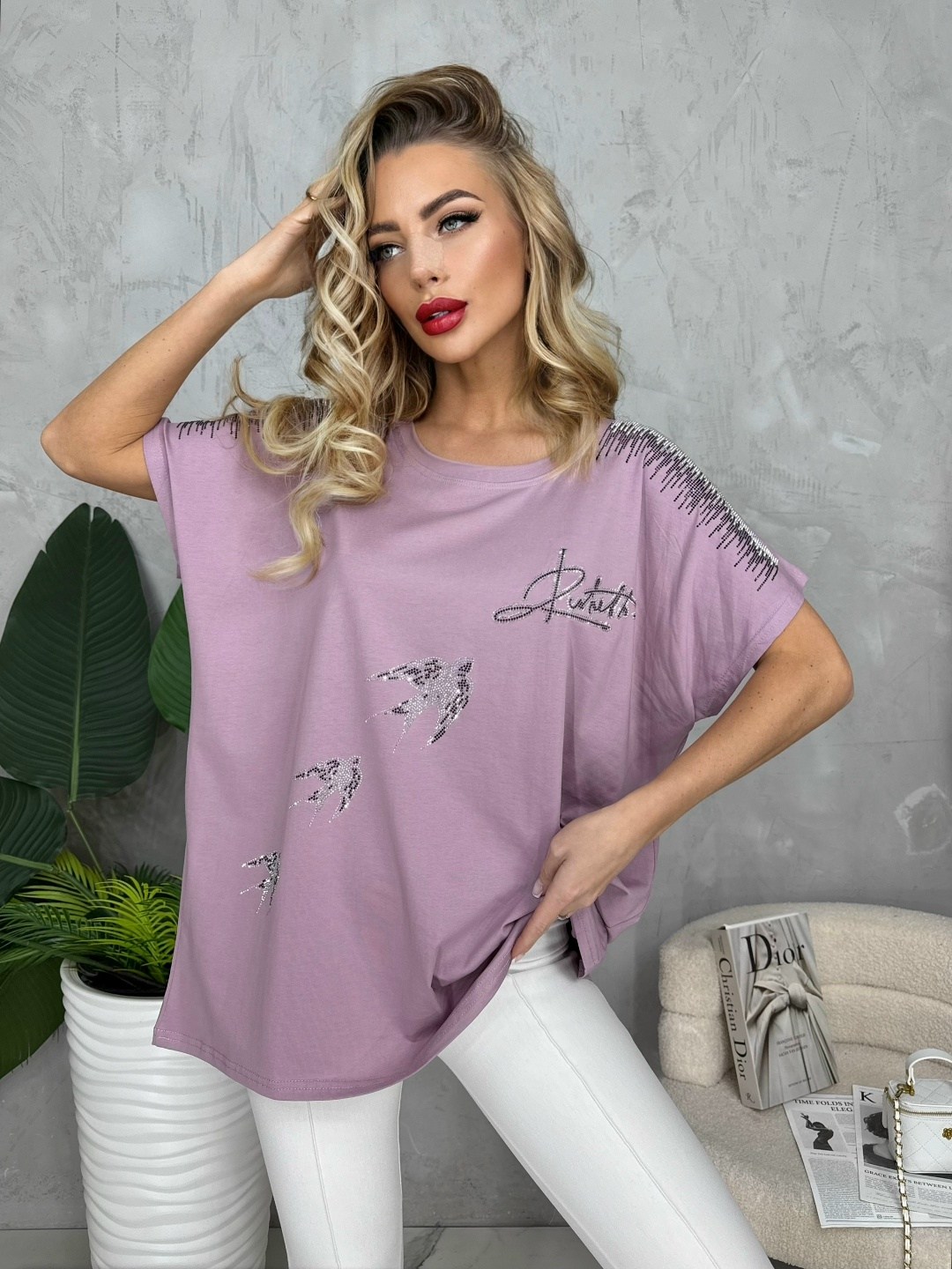футболка оверсайз со стразам,женская футболка,футболки женские больших размеров,футболка со стразами,футболка оверсайз с принтом стразами