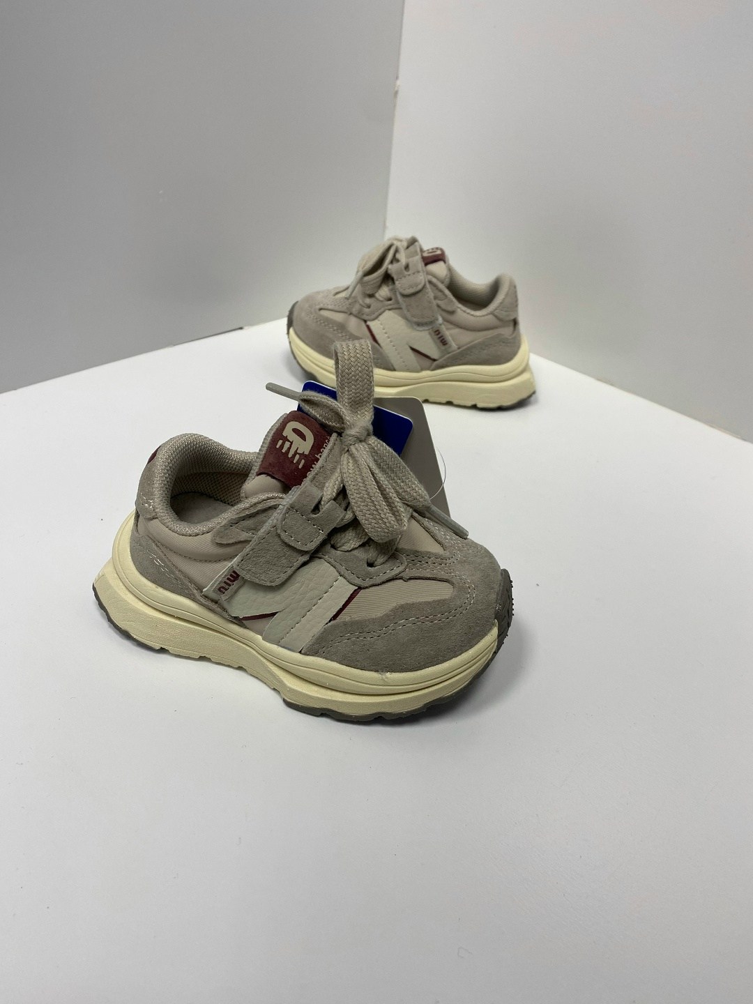 ,детские кроссовки,кроссовки эко,кроссовка детская,спортивная