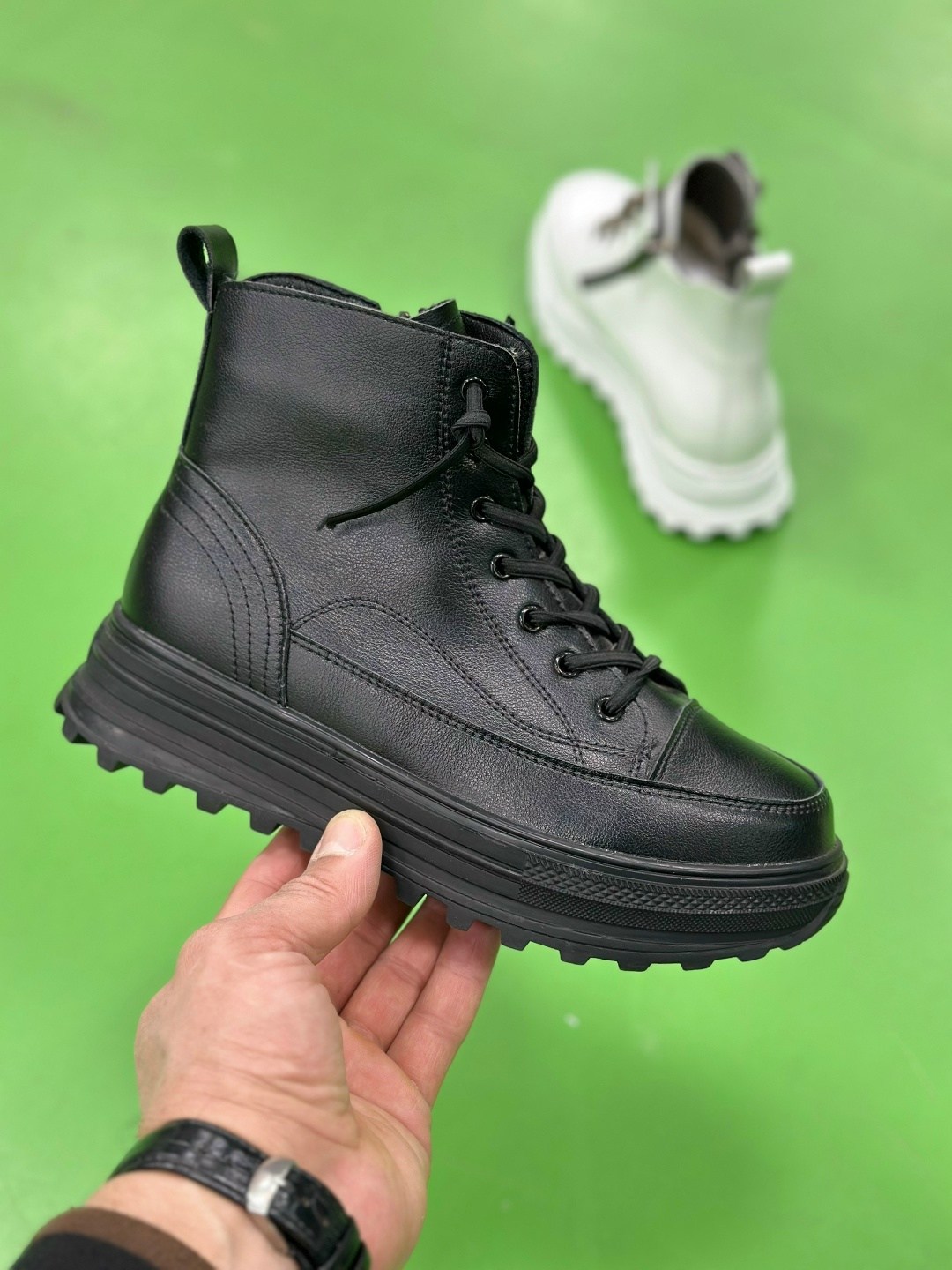 ,женские ботинки,ботинки,женская ,модные ботинки