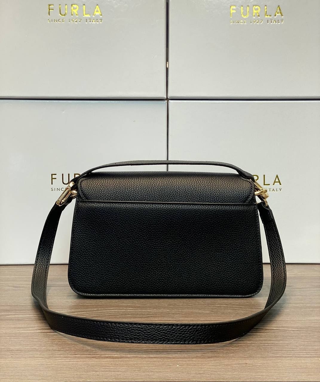 сумка женская furla,сумка furla,сумка кросс-боди женская furla wb00094 черная,женская новая сумка furla,сумка furla metropolis