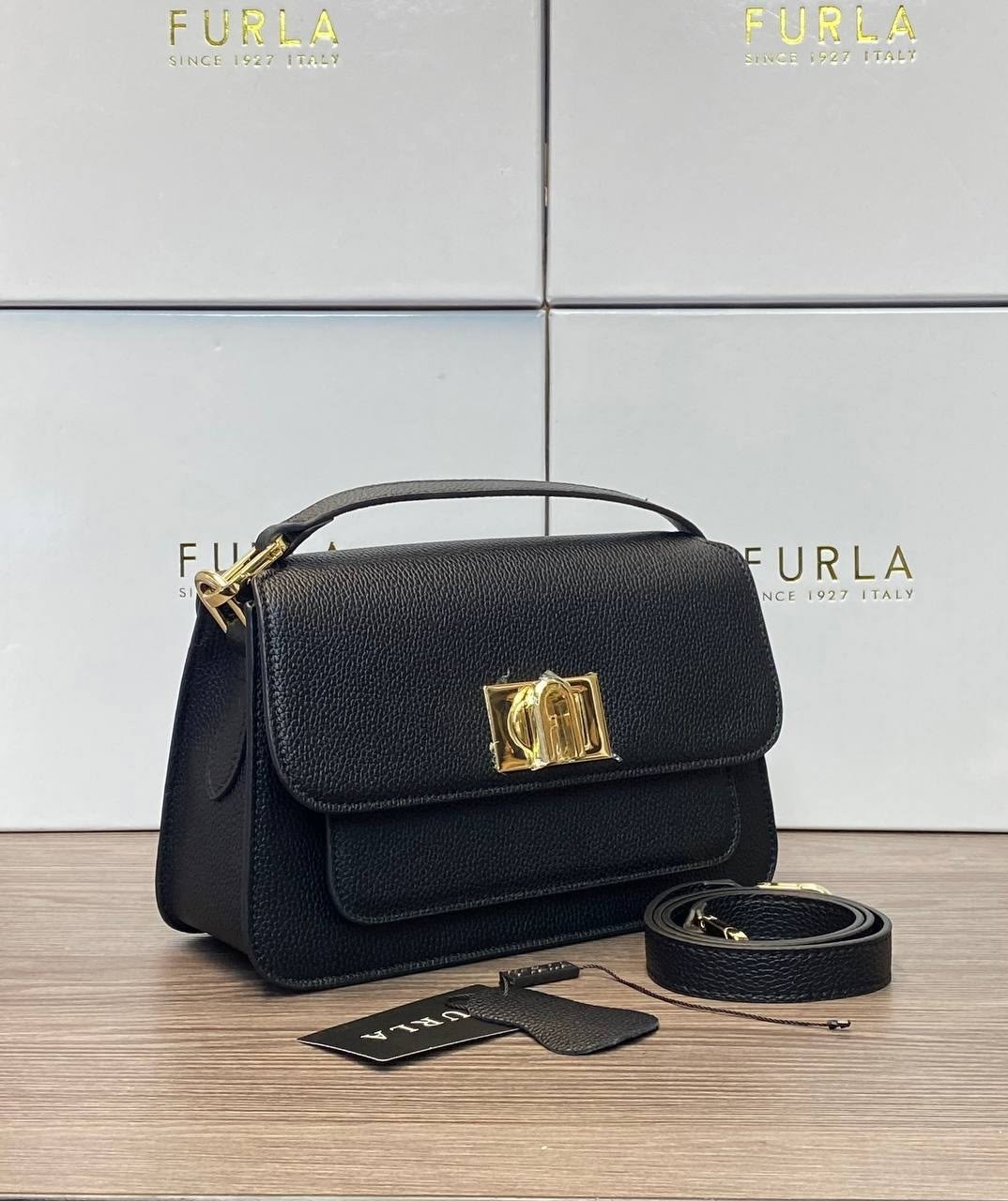 сумка женская furla,сумка furla,сумка кросс-боди женская furla wb00094 черная,женская новая сумка furla,сумка furla metropolis