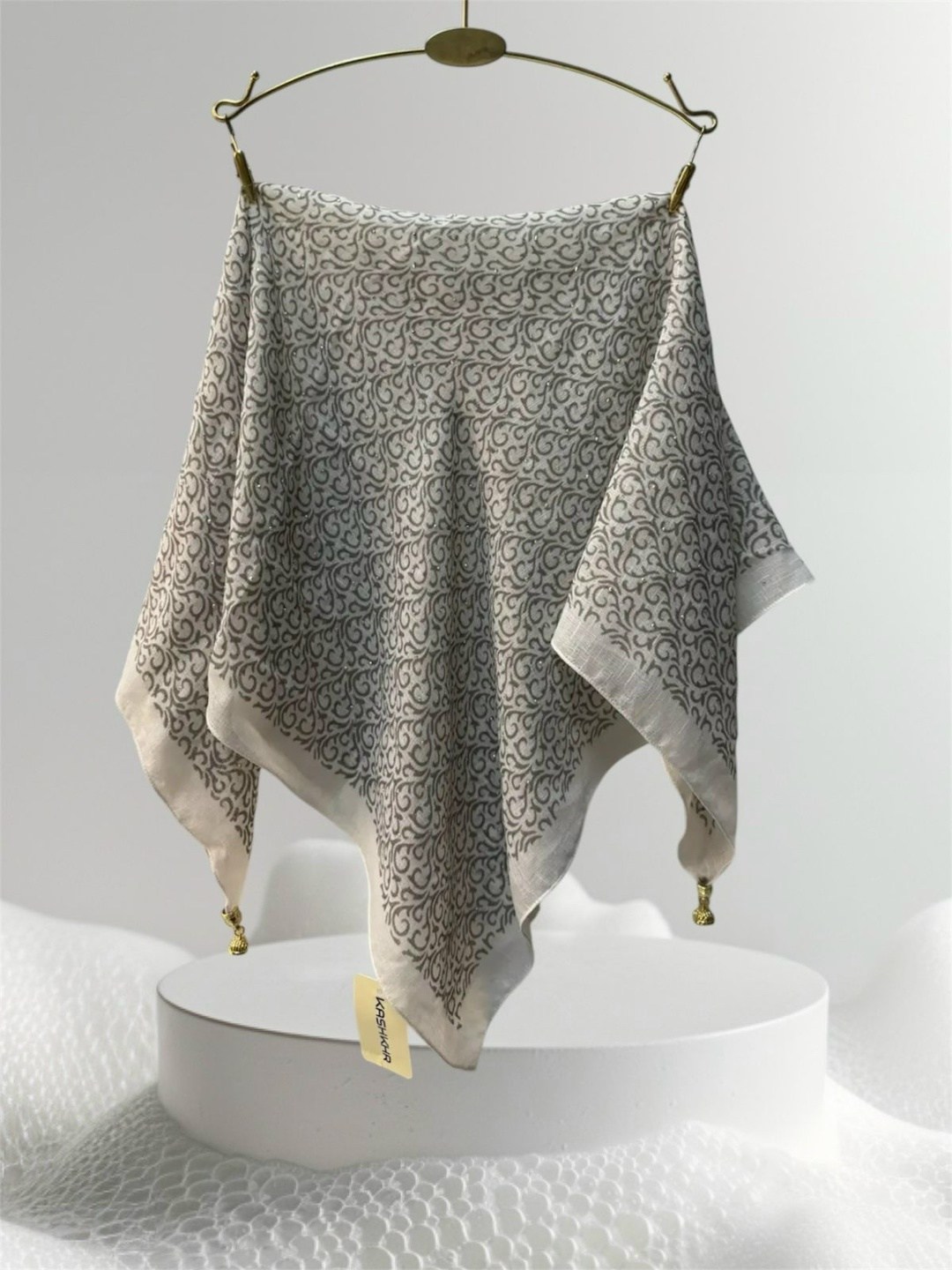 стильные платки,шарфы и платки,платок женский шелковый,шарфы для женщин,шелковый шарф