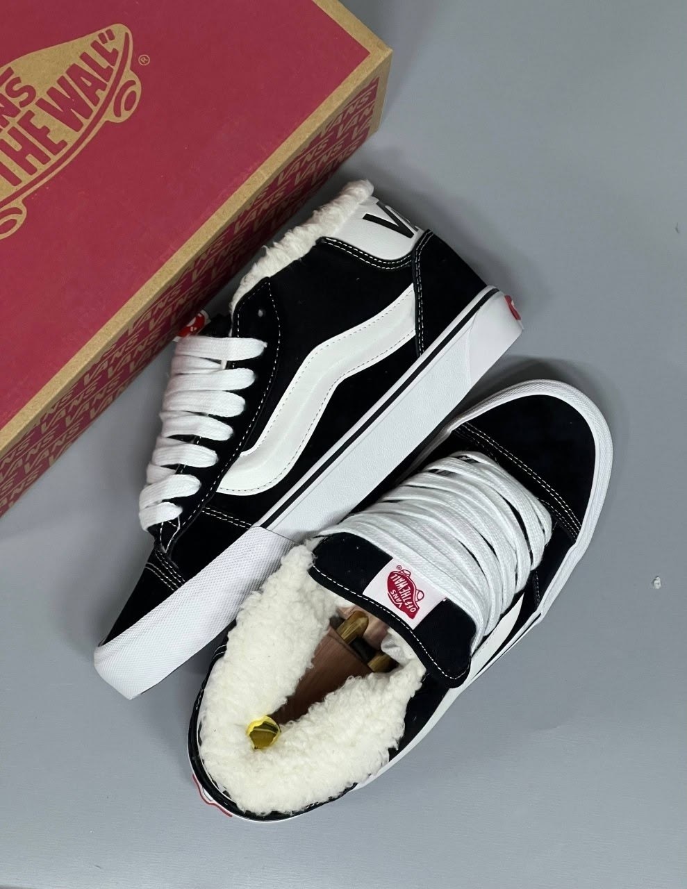 vans зимние кеды vans с мехом утепленные,зимние кеды с мехом утепленные vans,зимние кеды vans,кеды vans,зимние кеды vans sk8-hi black white