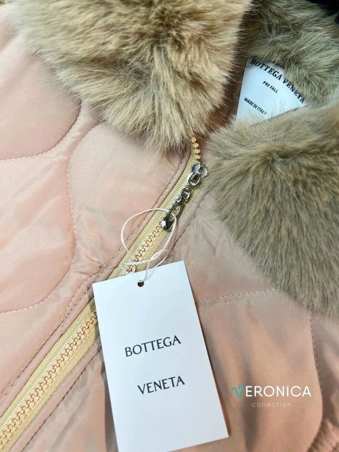 меховой воротник,женский пуховик с натуральным мехом,пуховик с натуральным мехом,куртка с мехом,женской одежды