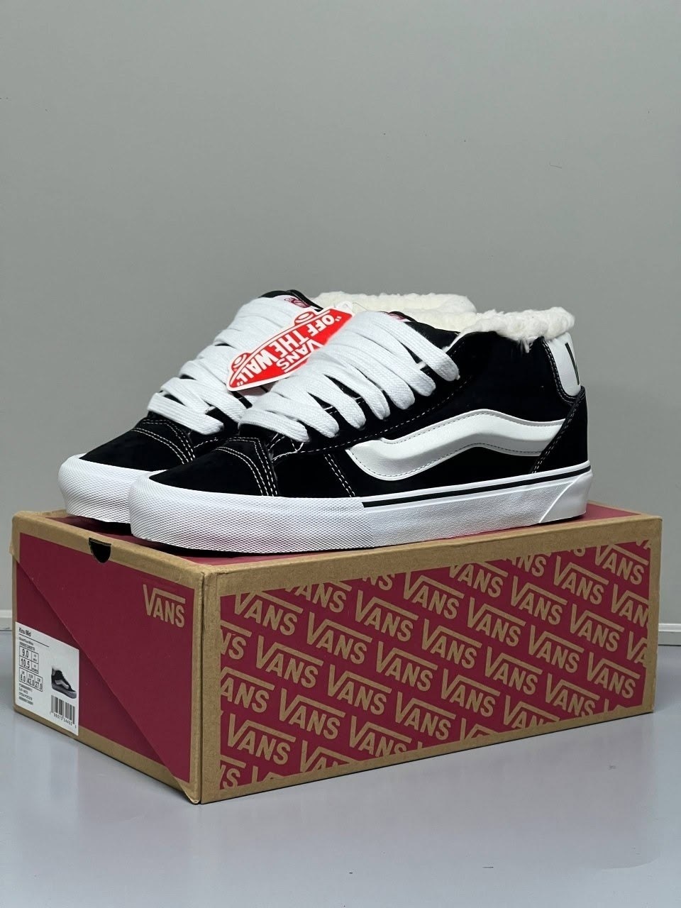 vans зимние кеды vans с мехом утепленные,зимние кеды с мехом утепленные vans,зимние кеды vans,кеды vans,зимние кеды vans sk8-hi black white