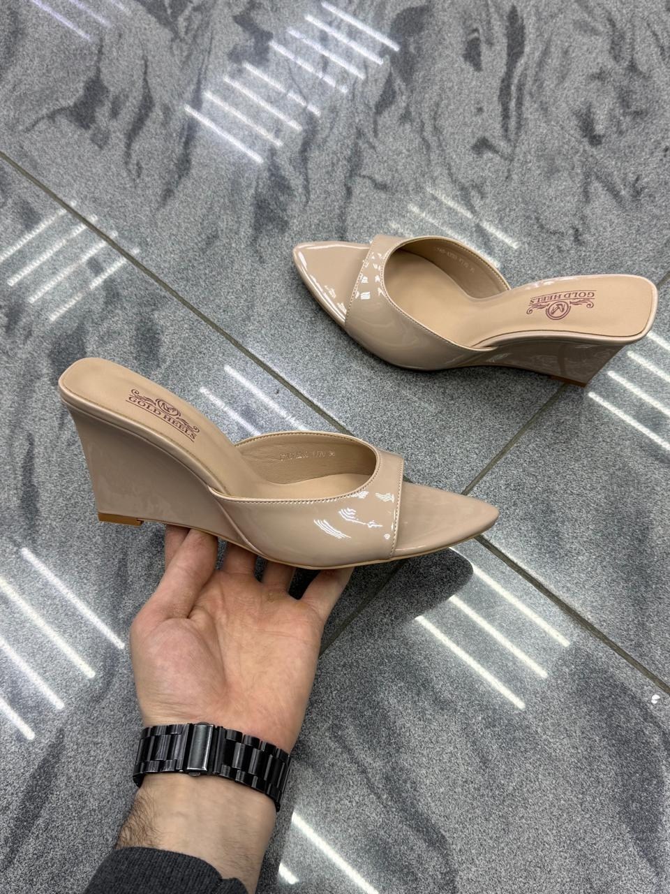 ,женская ,шлепки на каблуке,женские босоножки,женские мюли