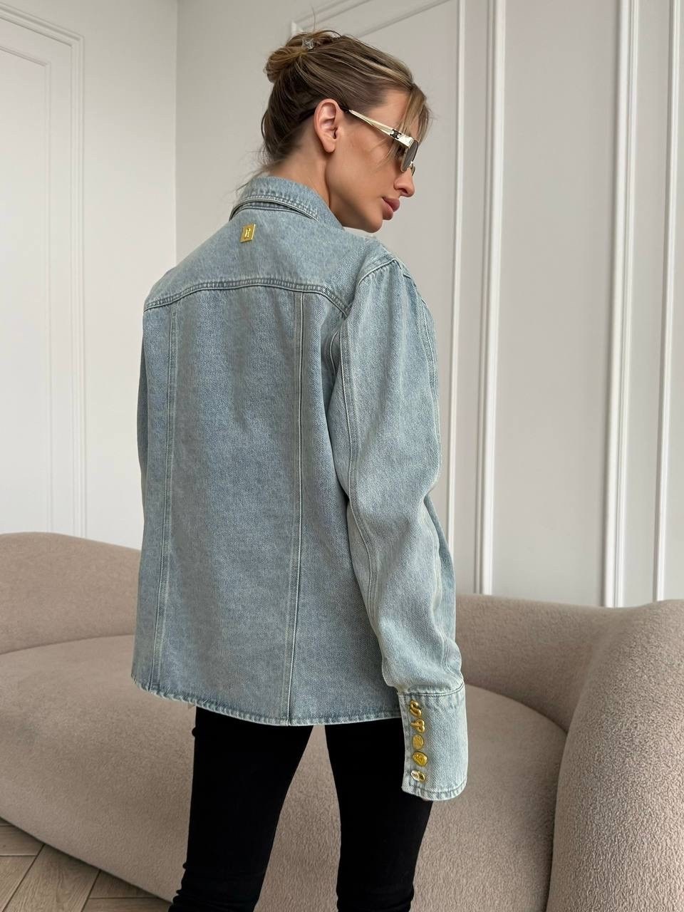 замшевая куртка,джинсовая куртка,коричневая куртка,куртка деним,кожаная куртка