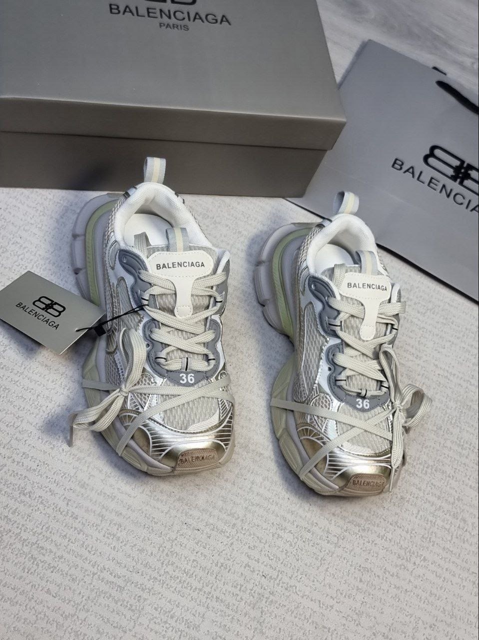 кроссовки женские balenciaga,кроссовки баленсиага женские оригинал,кроссовки balenciaga,кроссовки баленсиага 3xl,мужские кроссовки balenciaga track premium - white