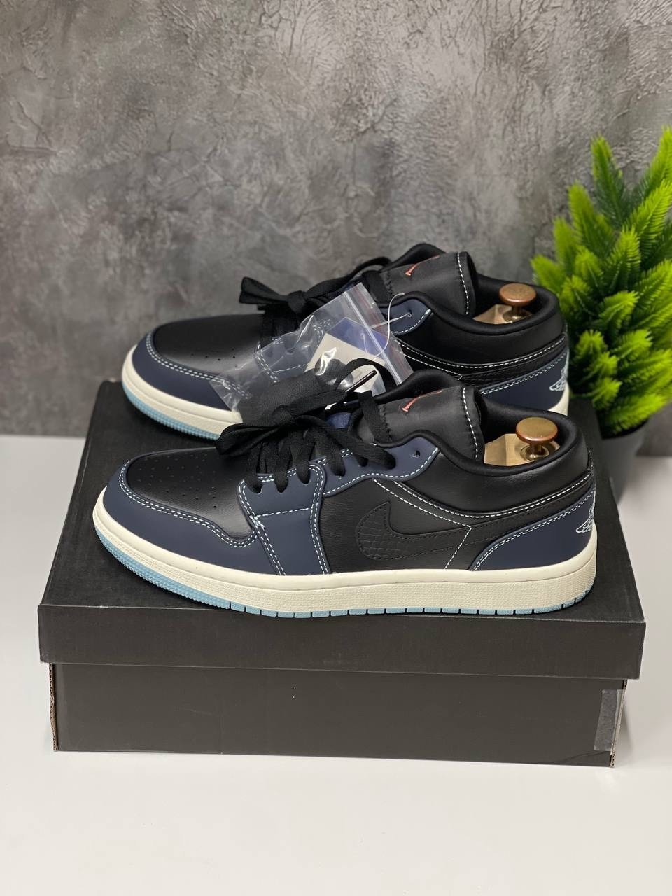 кроссовки nike air jordan 1 low,кроссовки,air jordan 1 low wmns black blue aqua,nike air jordan 1 low sb midnight navy,nike air jordan 1 low midnight navy