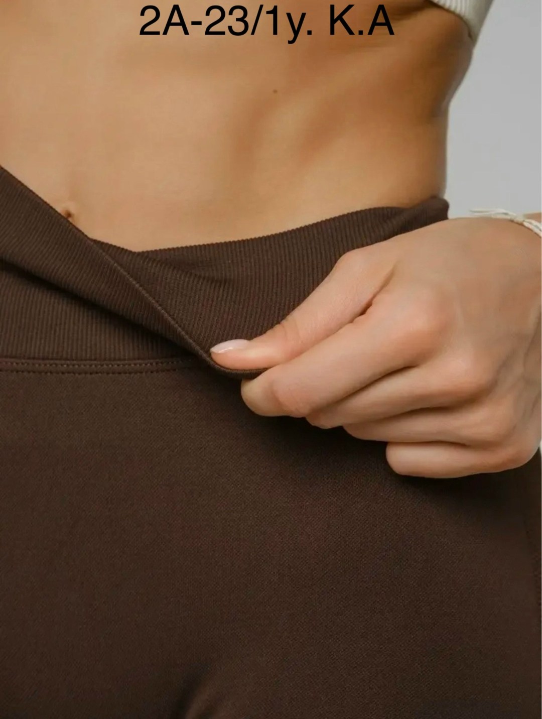 легинсы женские спортивные в коричневом цвете,женские легинсы,легинсы женские спортивные в коричневом цвете mark formelle,леггинсы женские,коричневые легинсы