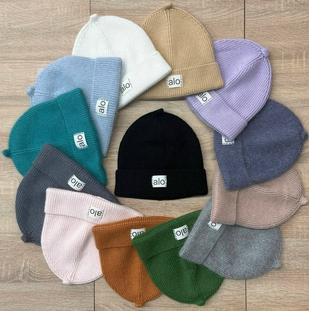 шапка,шапка для женщин,шапка женская,шапки с отворотом,шапка бини