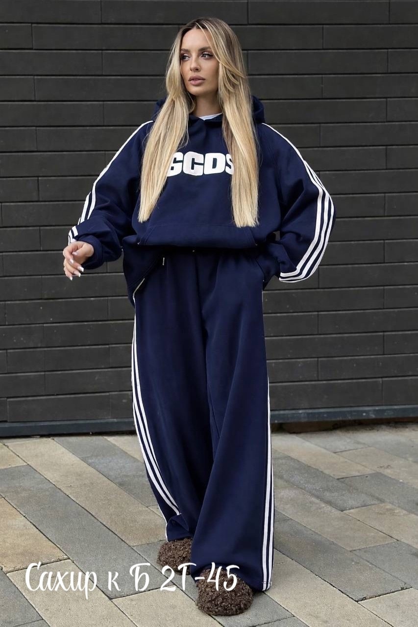 костюм adidas на велюре от бренда w,костюм спортивный женский,спортивный костюм,женский костюм,женский спортивный костюм adidas