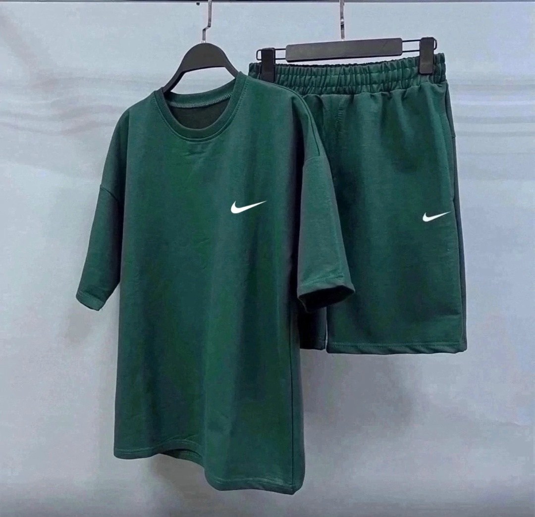 костюм футболка и шортами,мужские спортивные шорты,костюм футболка и шорты спортивные,костюм спортивный мужской с шортами и футболкой,спортивные костюм мужские с шортами