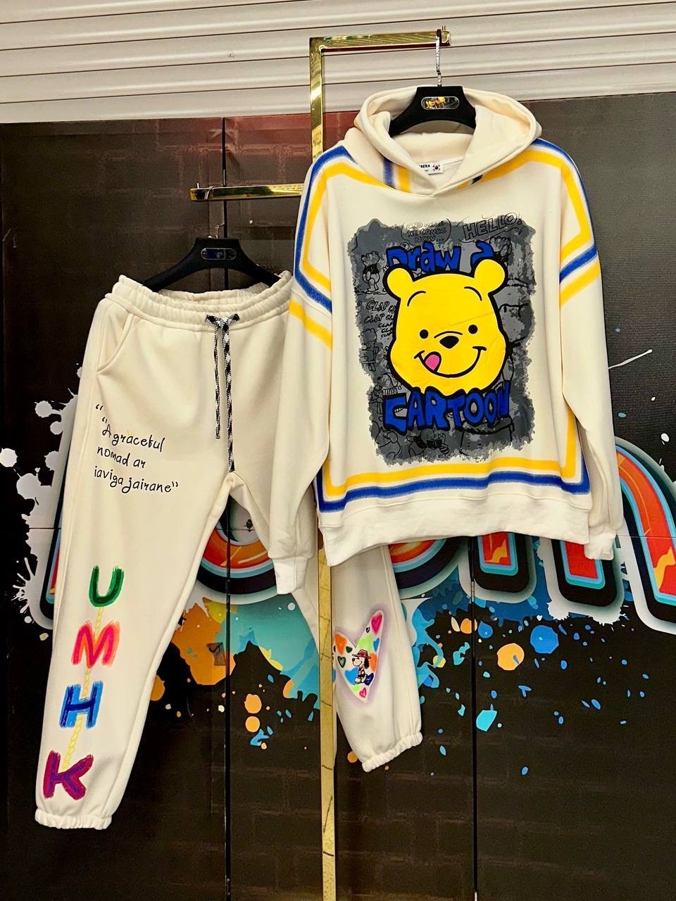 спортивные костюм,стильные костюмы,женский спортивный костюм,повседневный спортивный костюм,костюм ярко