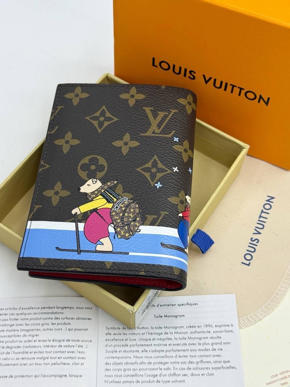 louis vuitton обложка на паспорт,обложка на паспорт луи виттон,чехол на паспорт луи виттон,обложка для документов louis vuitton,обложка для паспорта