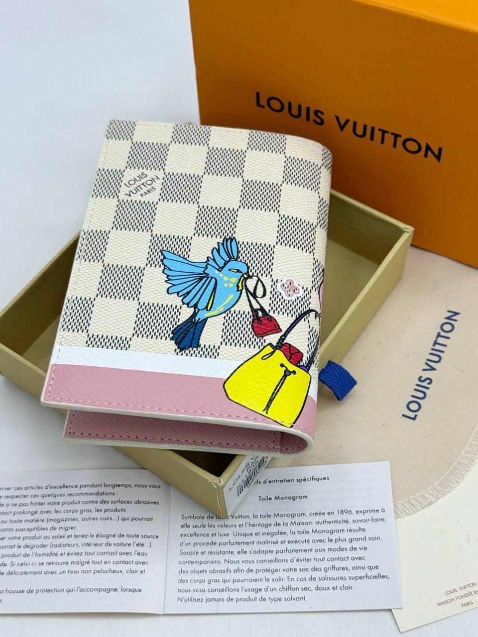 обложки для паспорта louis vuitton,обложка на паспорт луи виттон,louis vuitton визитница черный матовый,чехол на паспорт луи виттон,обложка для паспорта с узорами черно-серая louis vuitton bp-18205