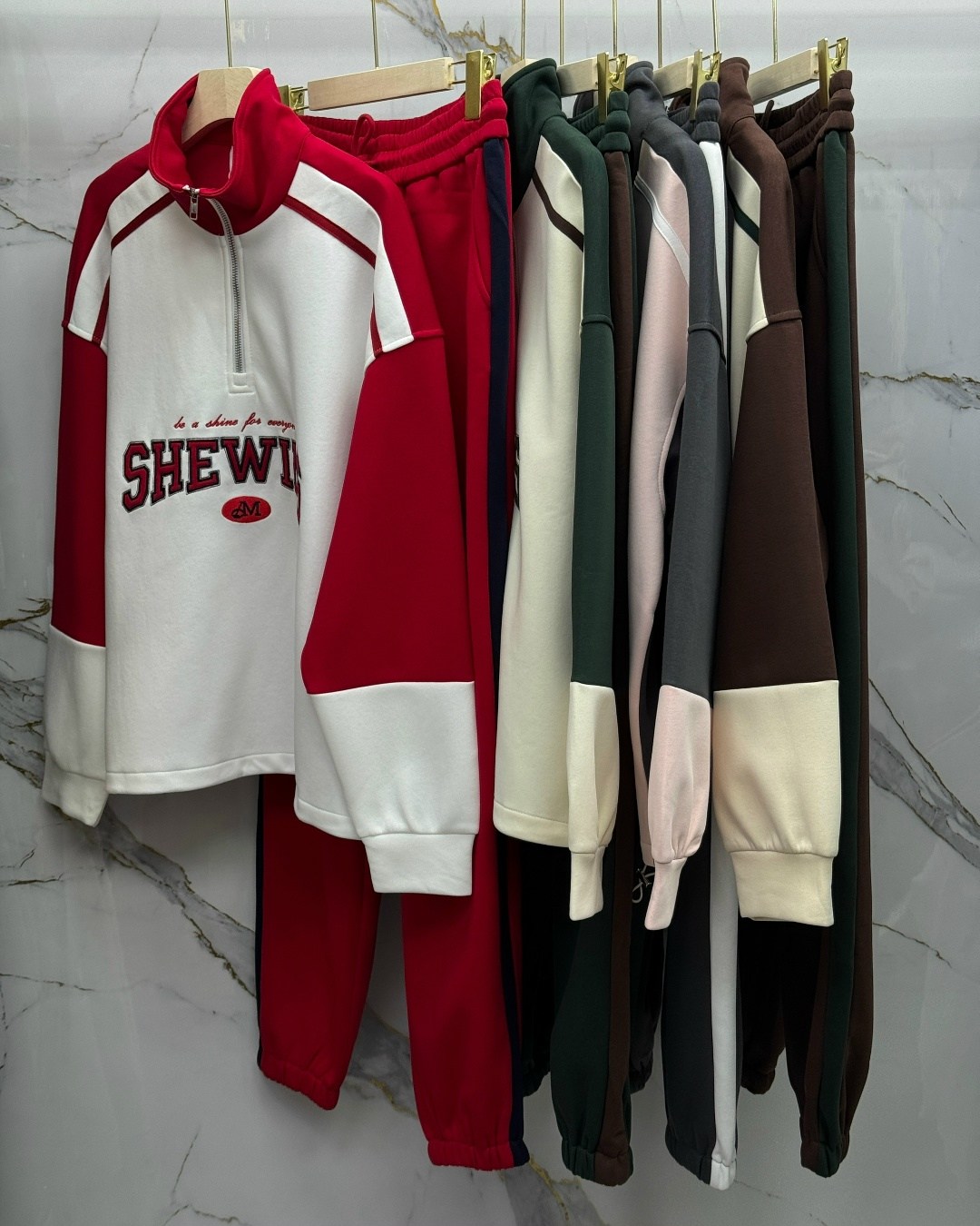 lacoste костюм женский,костюм спортивный,одежда модная,костюмы лакоста унисекс,одежда стили