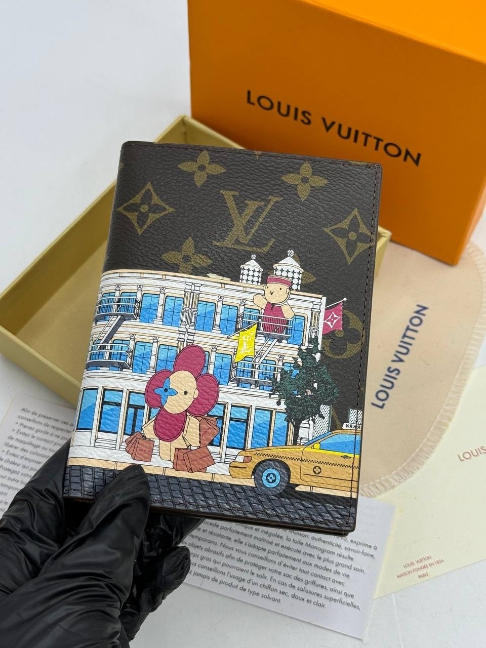 обложка на паспорт louis vuitton,женская обложка на паспорт louis vuitton,louis vuitton monogram passport cover,кожаная обложка для паспорта louis vuitton,louis vuitton кошелек