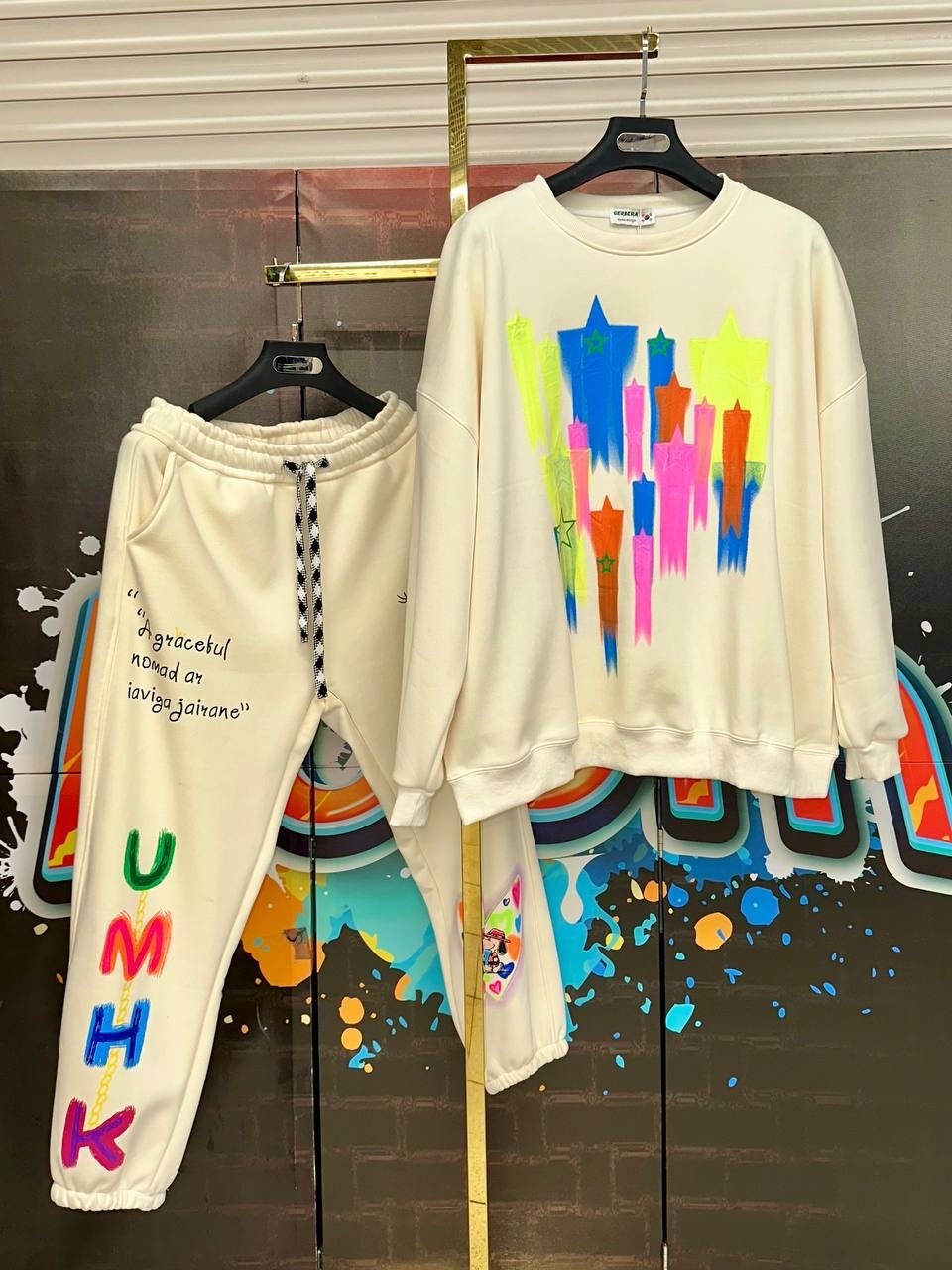 костюм спортивный женский,костюм женский,спортивный костюм,костюм стильный,повседневный спортивный костюм